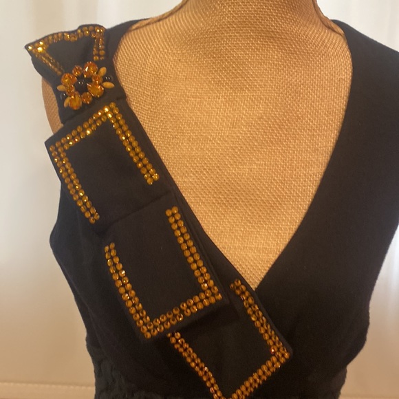 VDP collection fabulous dress, black lace on gold lining, rhinestone details, M - Picture 5 of 16